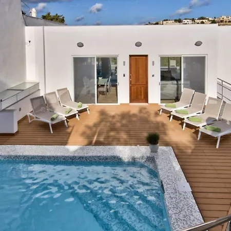 Elegantly Furnished Villa Heated Pool Βίλα Ix-Xaghra ta' Barra